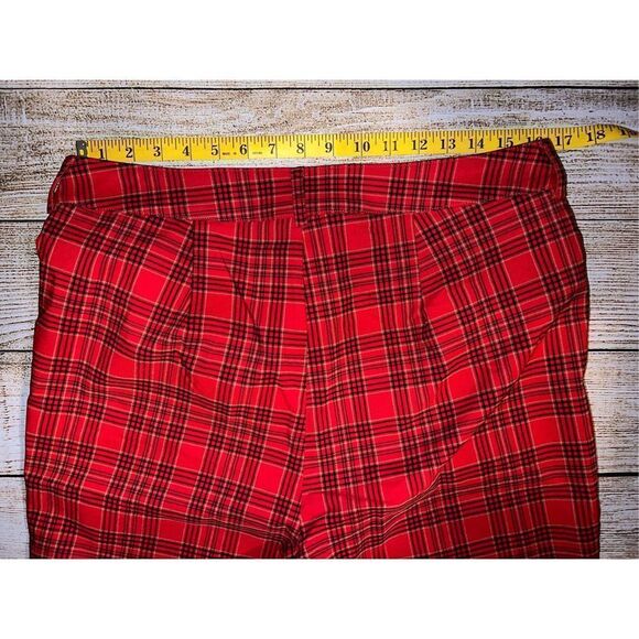 Forever 21 Plus Size Plaid Mid-Rise Flare Pants - Picture 7 of 13